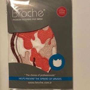 Broche Premium 3pc Reusable Face Mask